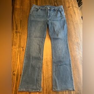 Old Navy Mid Rise Bootcut - 14